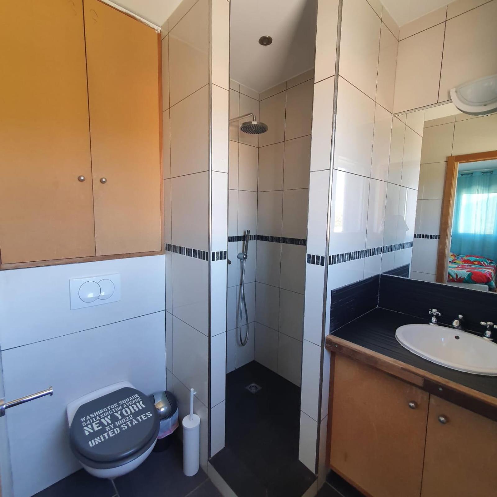 Chez J, Appartement A L'Etage, T3 里奇 外观 照片
